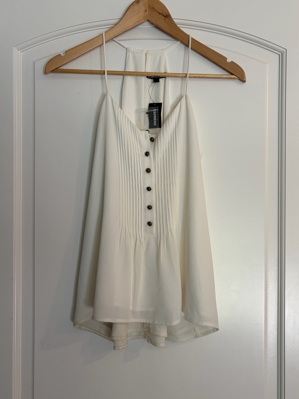 Express Lightweight Sheer Cream Pleated Button-Front Spaghetti Strap Tank XS New